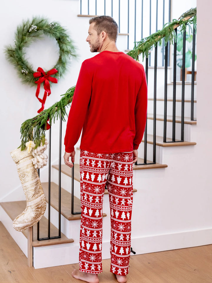 Conjunto de Pijamas em Família Coordenados para o Natal com Estampado de Homem de Gengibre e Árvore de Natal, Pijamas Vermelhos com Meias de Natal Vermelhas