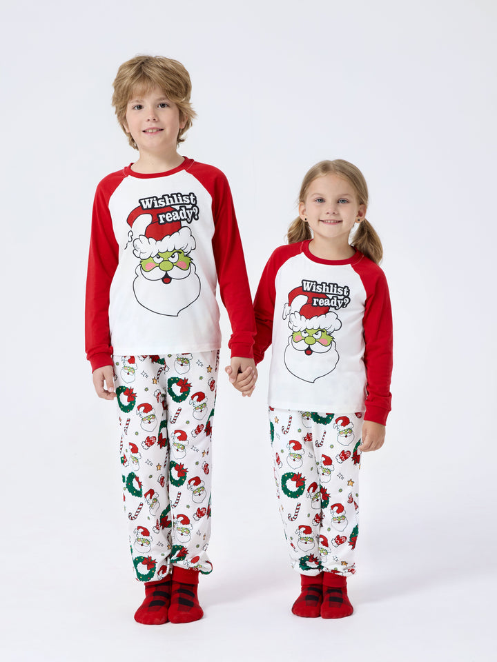 Conjunto de Pijamas em Coordenação para a Família com Tema do Grinch de Natal e Meias de Natal Vermelhas
