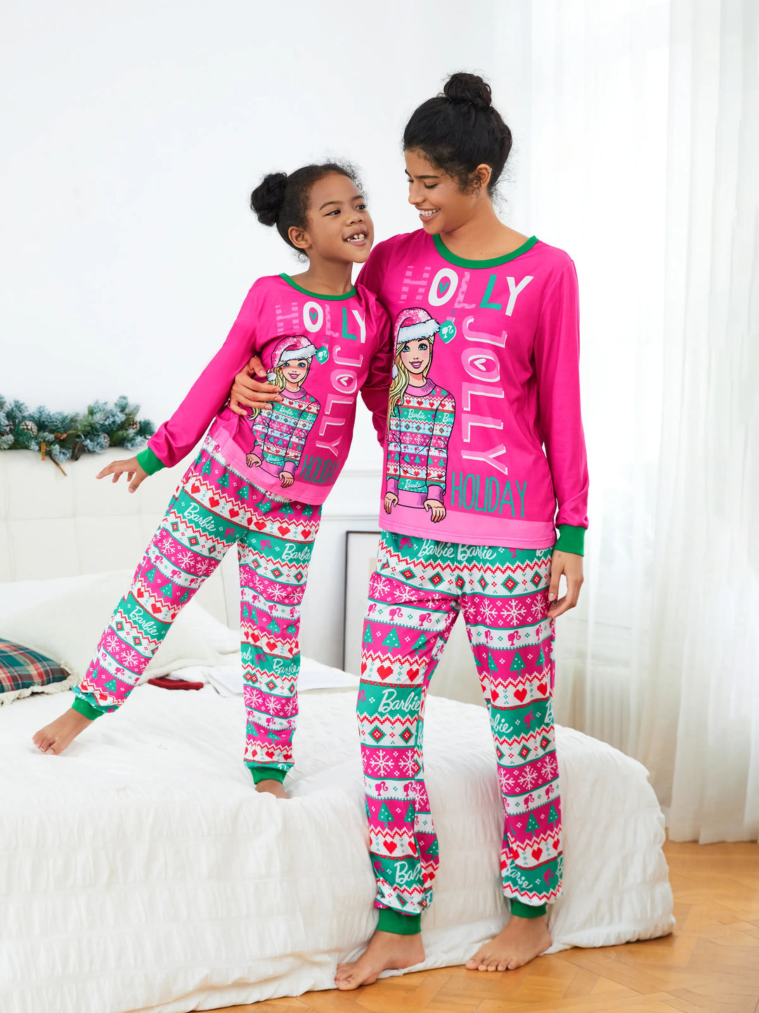 Conjunto de Pijamas de Manga Longa com Impressão Gráfica Barbie Mãe e Filha com Meias de Natal