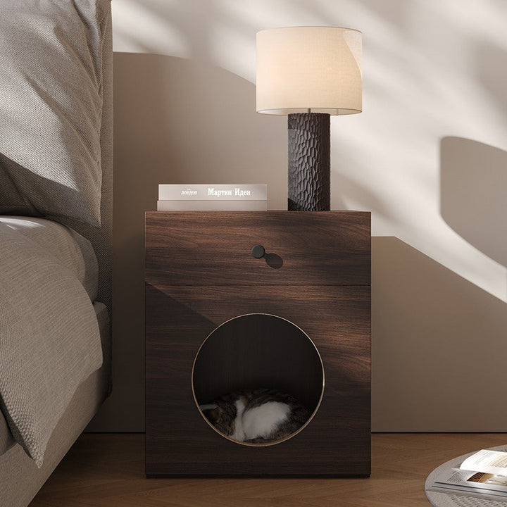 Mesa de Cabeceira em Madeira Razu com Casinha para Gato