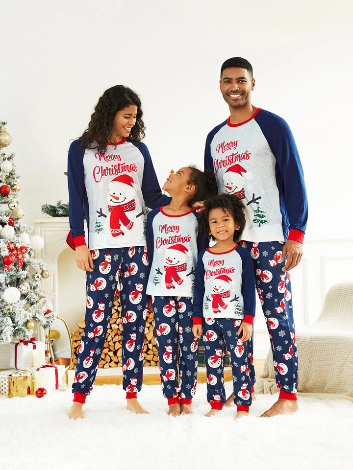 Conjuntos de Pijamas de Manga Raglan para Família com Estampas de Boneco de Neve e Carta de Natal, com Meias de Natal Coloridas