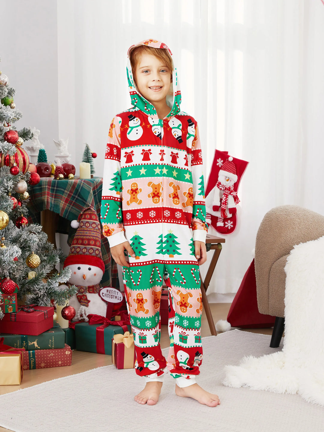 Pijamas de uma peça Conjuntos de Natal Coordenados Estampados com Zíper à Frente Impressão Holly Jolly com Meias de Natal Fundo Multicolorido