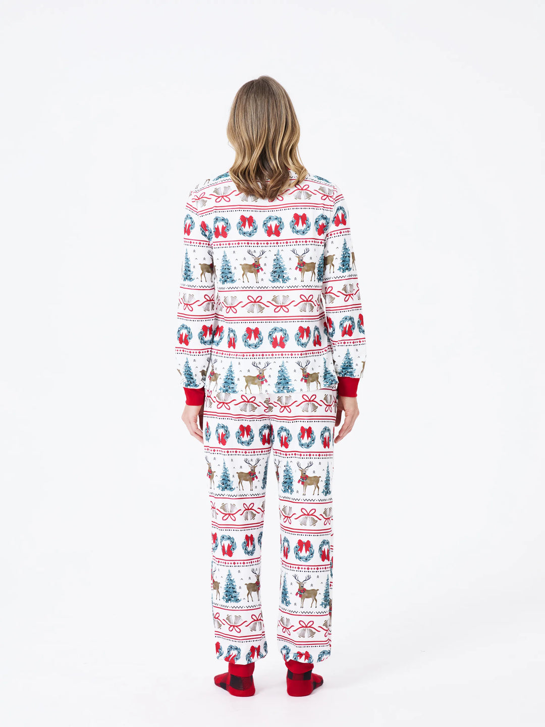 Conjunto de Pijamas de Natal em Conjunto para a Família com Estampa de Veado e Sino e Listras, com Meias de Natal Brancas