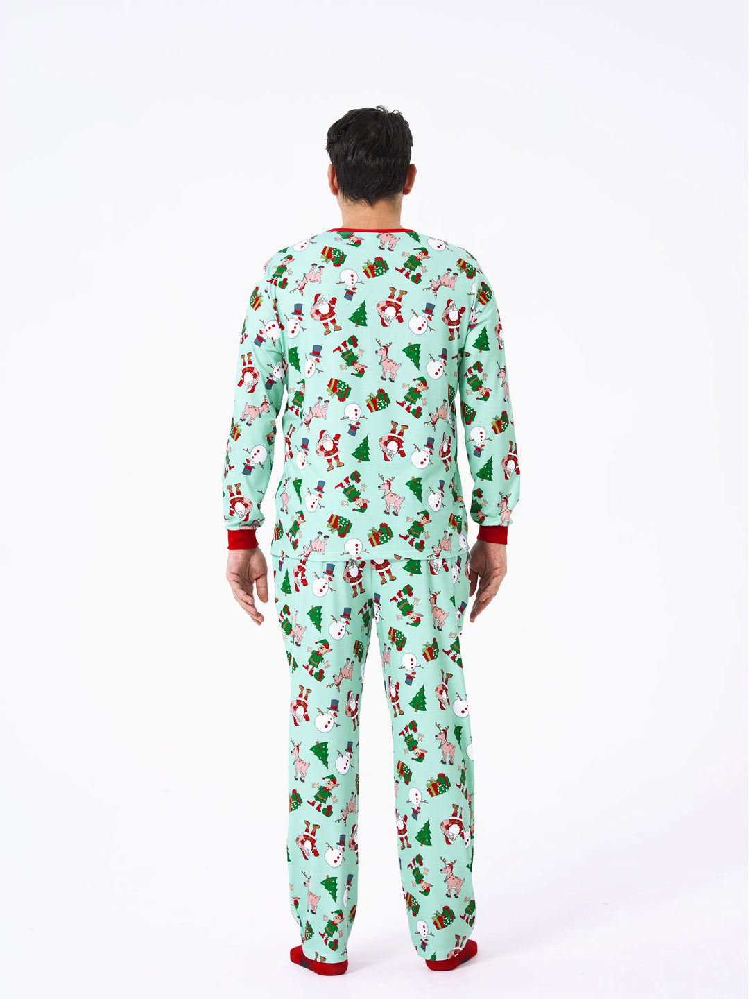 Conjunto de Pijamas de Natal Coordinate para Família com Estampa de Renas e Meias de Natal Verde Claro