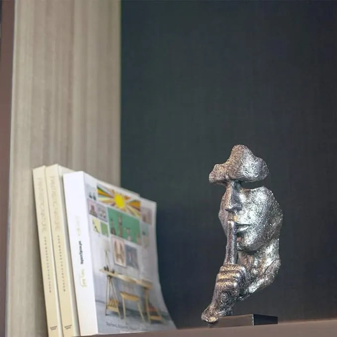 Escultura "Silêncio Vale Ouro" - Razu