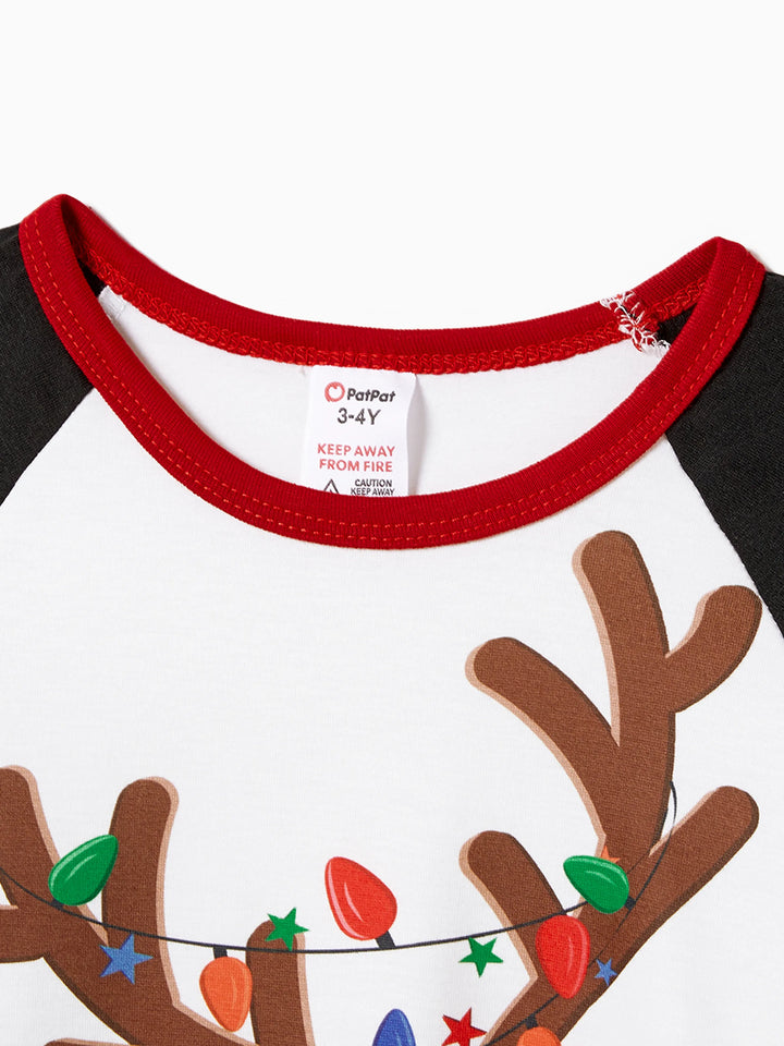 Conjuntos de Pijamas para a Família com Estampa de Renas de Natal e Meias de Natal Pretas