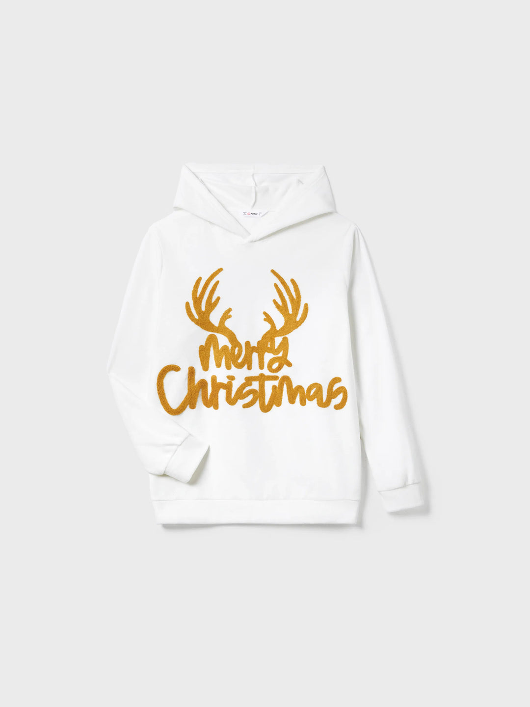 Conjuntos de Pijamas de Fleece com Capuz para a Família em Temática Natalícia, com Letras Bordadas e Meias de Natal brancas.