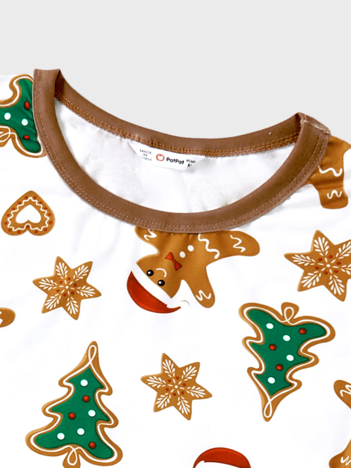 Conjunto de Pijamas de Manga Longa Combináveis para a Família, com Impressão Total de Pai Natal e Árvore de Natal, incluindo Meias de Natal em Estampa de Gengibre.