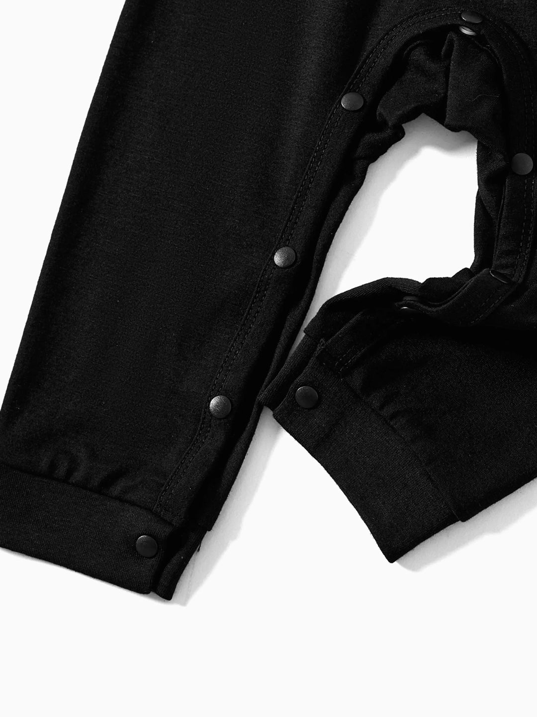 Conjunto de Pijamas de Manga Longa com Estampa de Letras que Brilham no Escuro para a Família, a Condizer no Natal, com Meias de Natal Preto+Branco