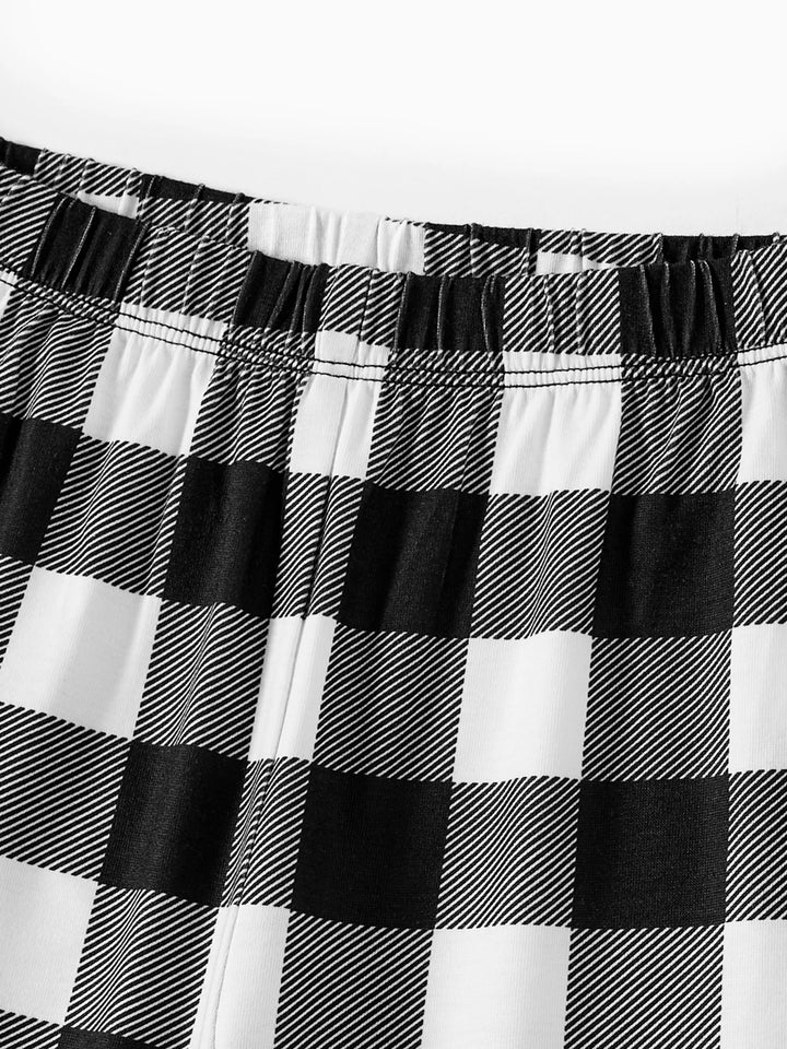 Conjunto de Pijamas de Manga Longa com Estampa de Letras que Brilham no Escuro para a Família, a Condizer no Natal, com Meias de Natal Preto+Branco