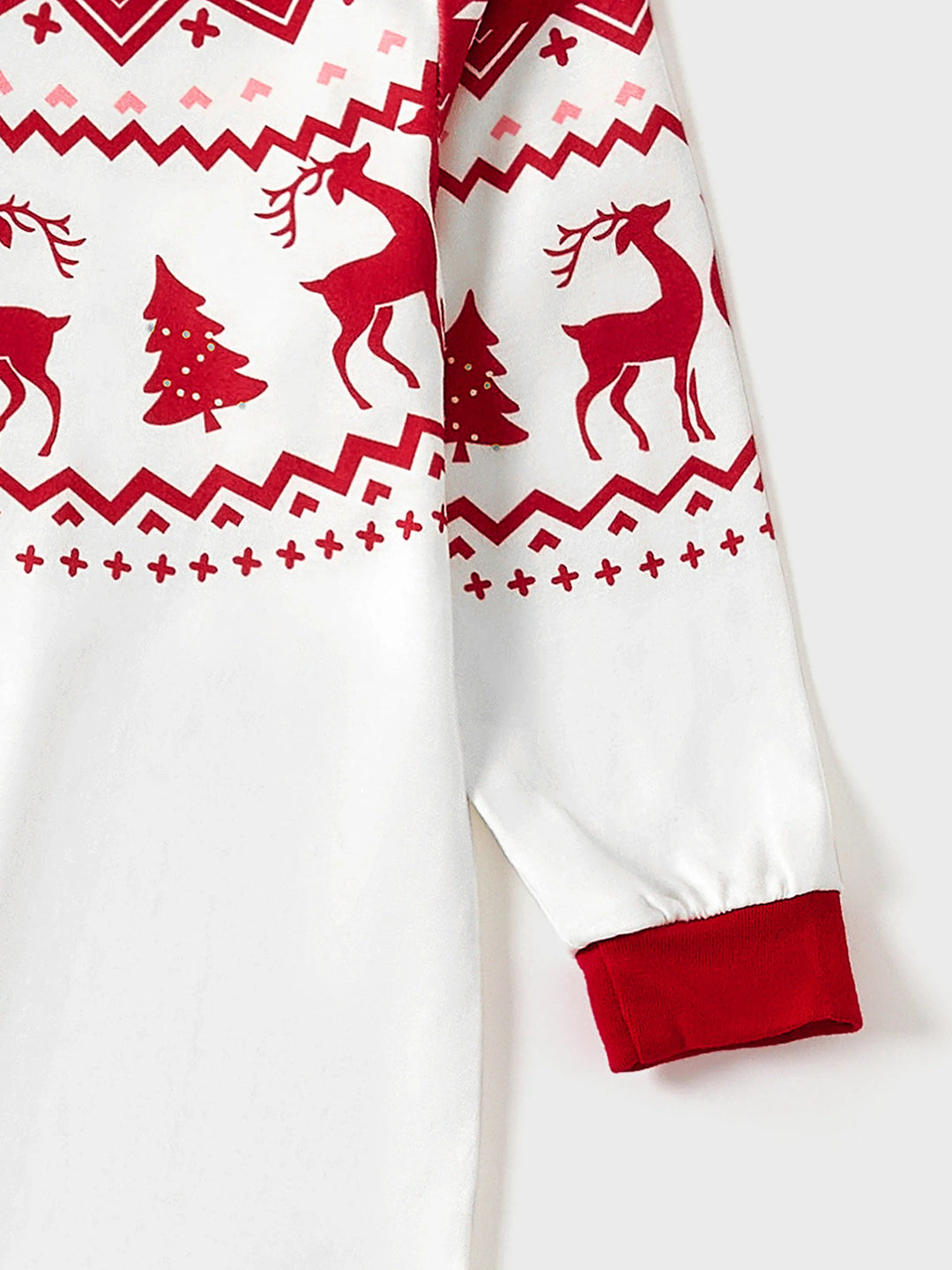 Conjuntos de Pijamas em Família com Estampa de Rena e Flocos de Neve para o Natal, Inclui Meias de Natal Vermelhas