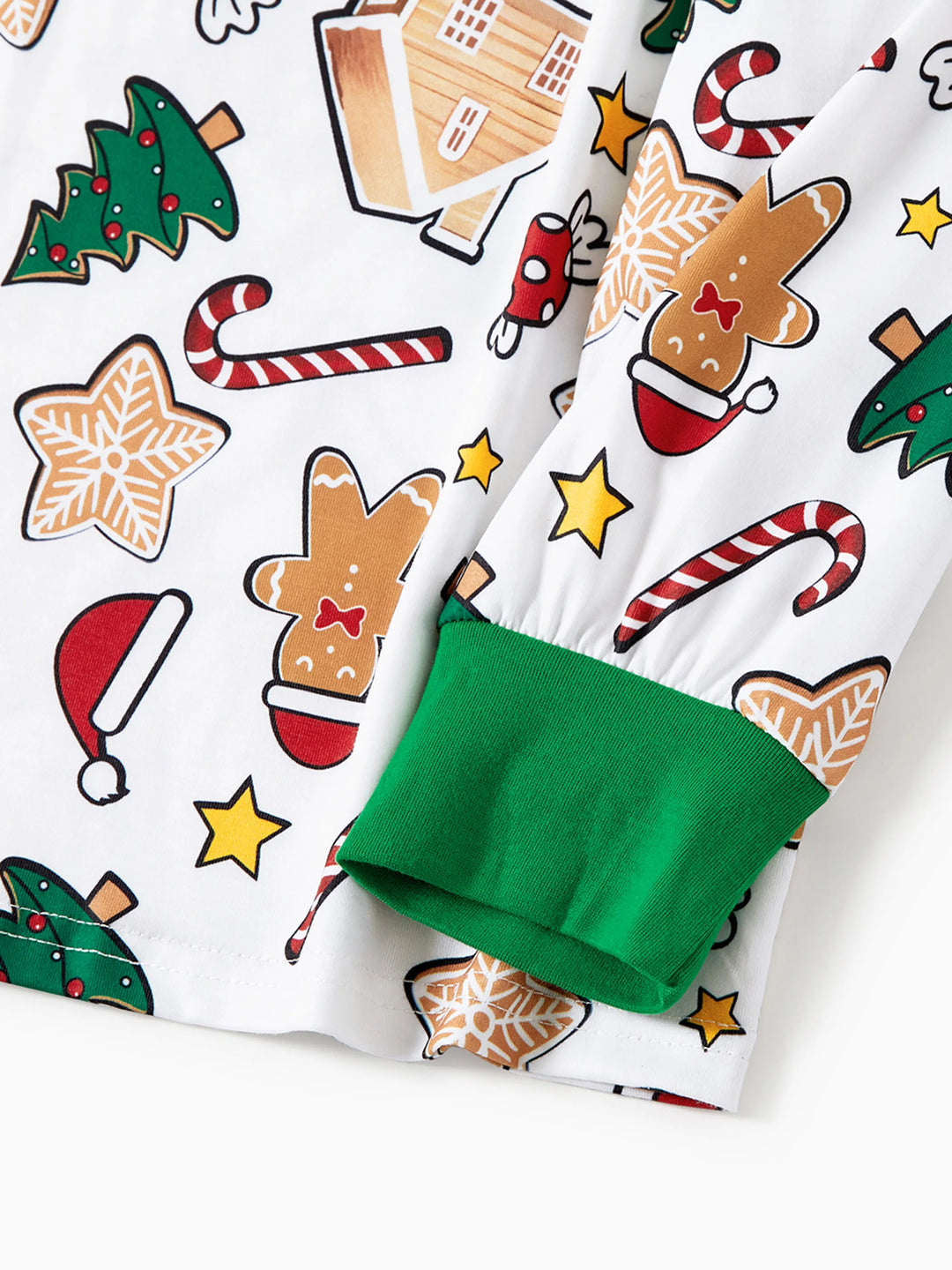 Pijamas de Casa de Gengibre em Conjunto para Família - PJs Verdes de Natal com Meias de Natal Multicores