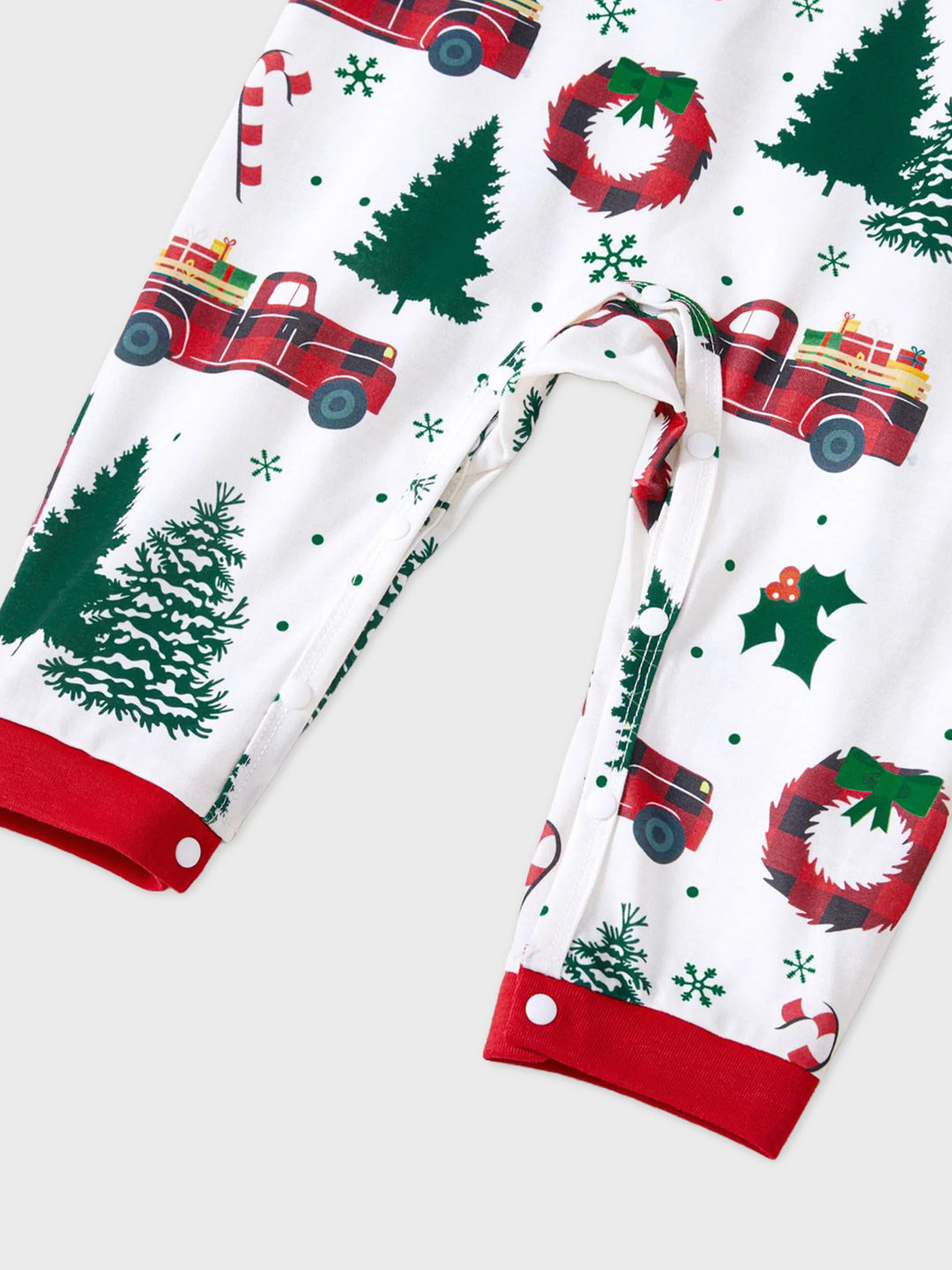 Conjunto de Pijamas de Manga Longa com Estampado de Árvores de Natal e Carros, Coordenados para a Família, com Meias de Natal em Várias Cores