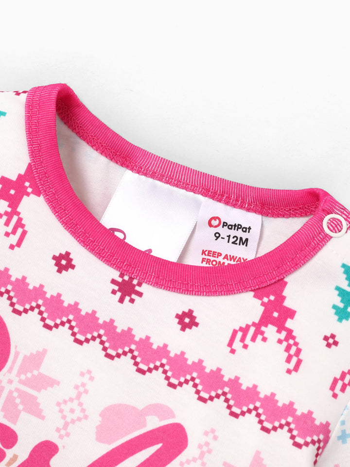 Conjuntos de Pijamas Barbie Mãe e Filha com Estampado de Neve e Renas para o Natal, Incluindo Meias de Natal