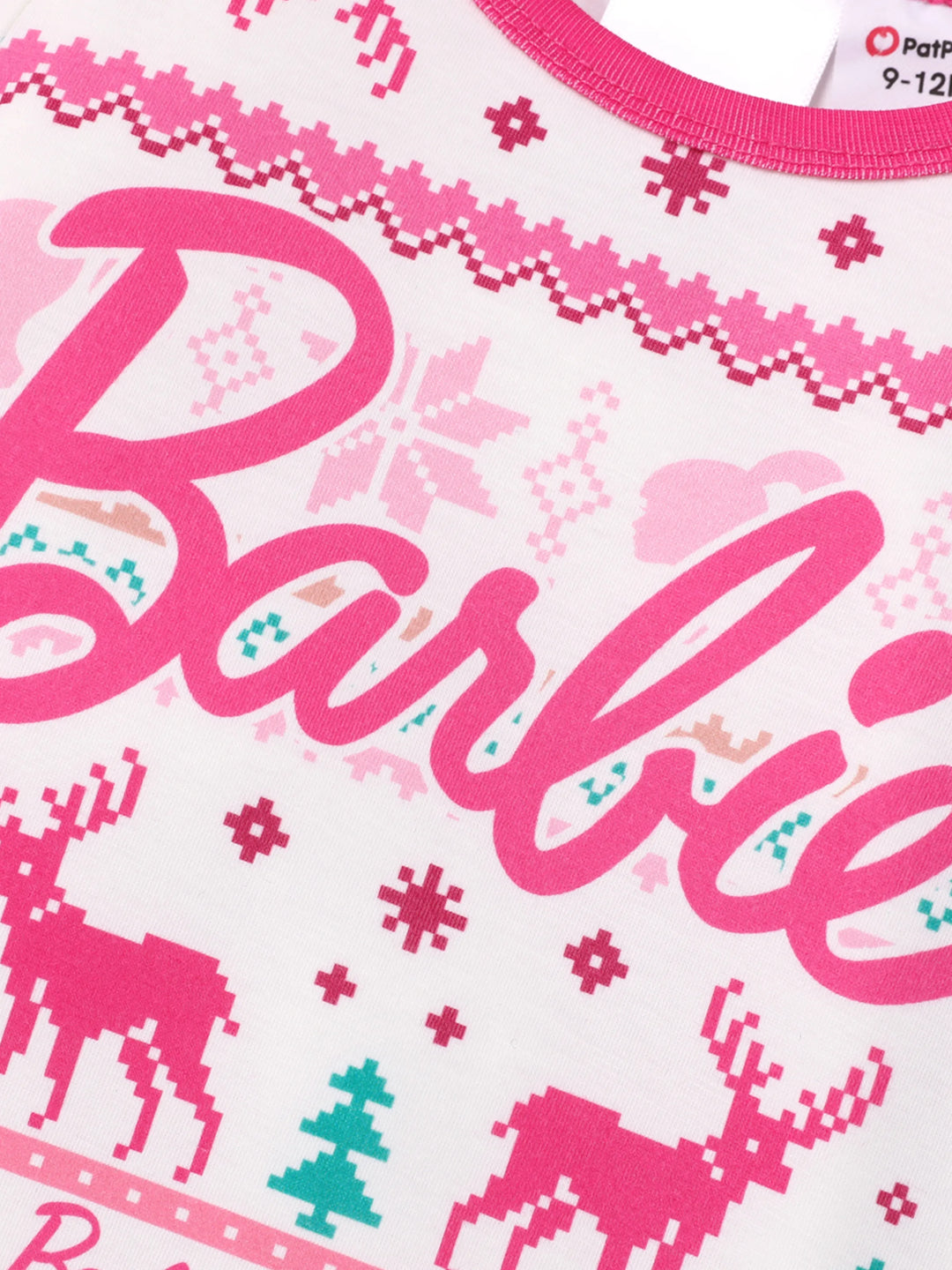 Conjuntos de Pijamas Barbie Mãe e Filha com Estampado de Neve e Renas para o Natal, Incluindo Meias de Natal