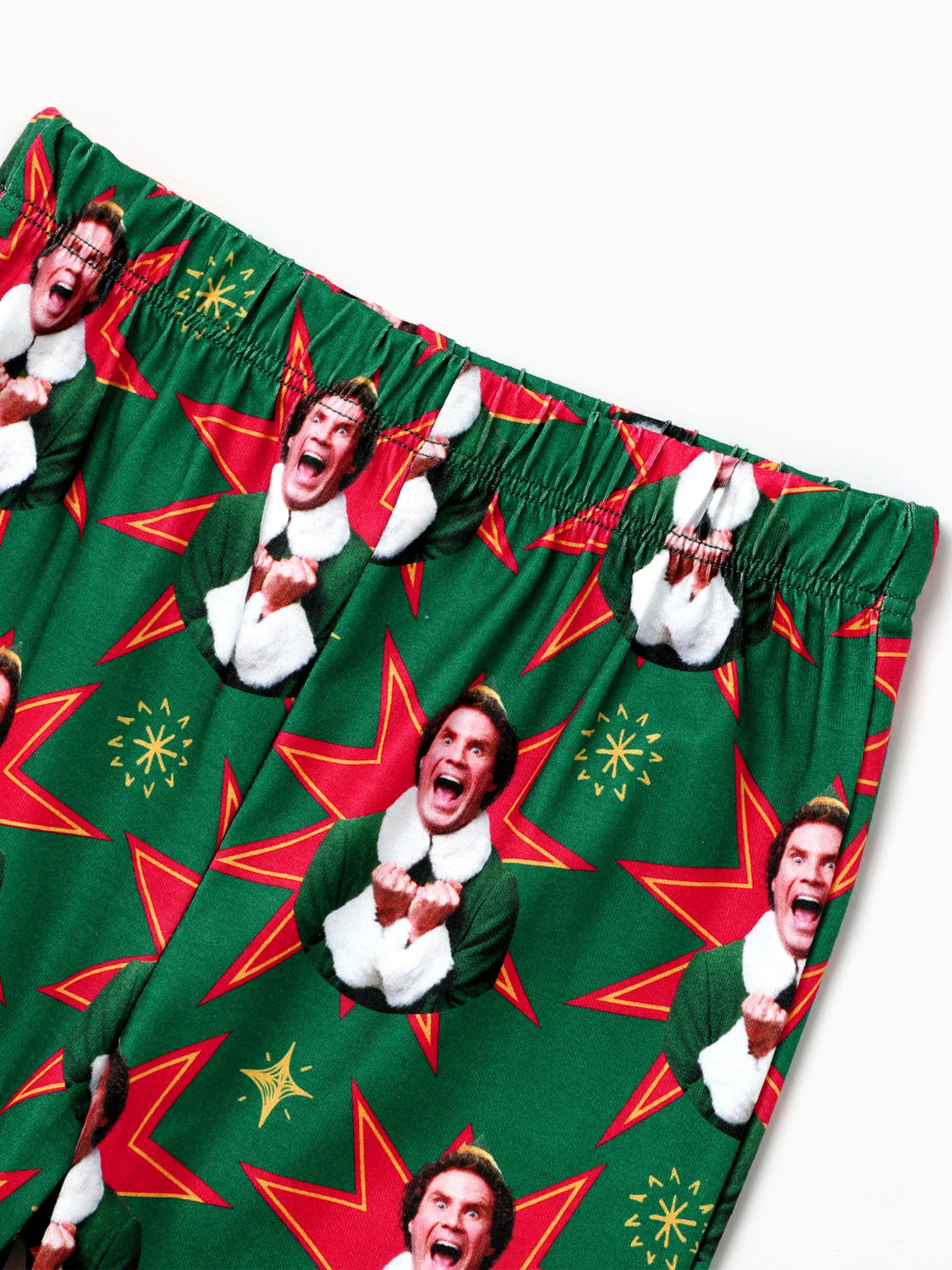 Conjuntos de Pijamas a Condizer para a Família com Impressão de Personagens ELF e Meias de Natal