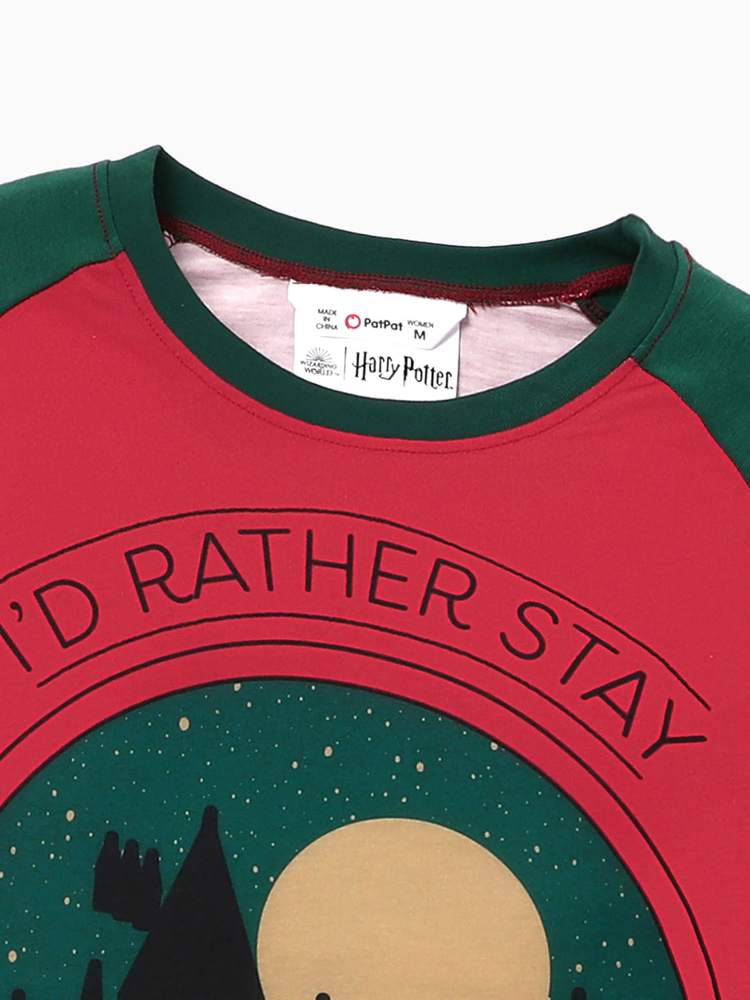 Conjuntos de Pijamas Combinados de Natal da Família Harry Potter com Meias de Natal de Hogwarts