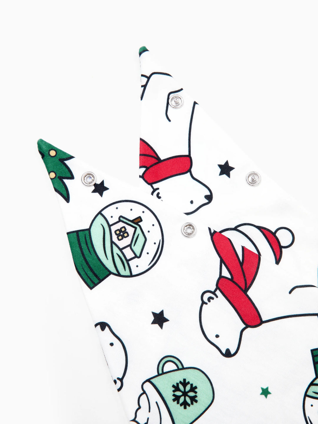 Conjunto de Pijamas de Natal em Família com Mangas Longas – T-Shirts Verdes Muito Felizes e Calças com Padrão, Inclui Meias de Natal – Verde Primavera Médio