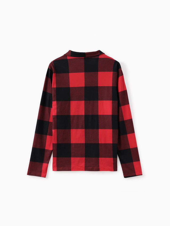 Conjuntos de Pijamas em Vichy Vermelho da PAW Patrol para a Família, com Estampas de Chase, Marshall, Skye e Rubble, acompanhados de Meias de Natal.