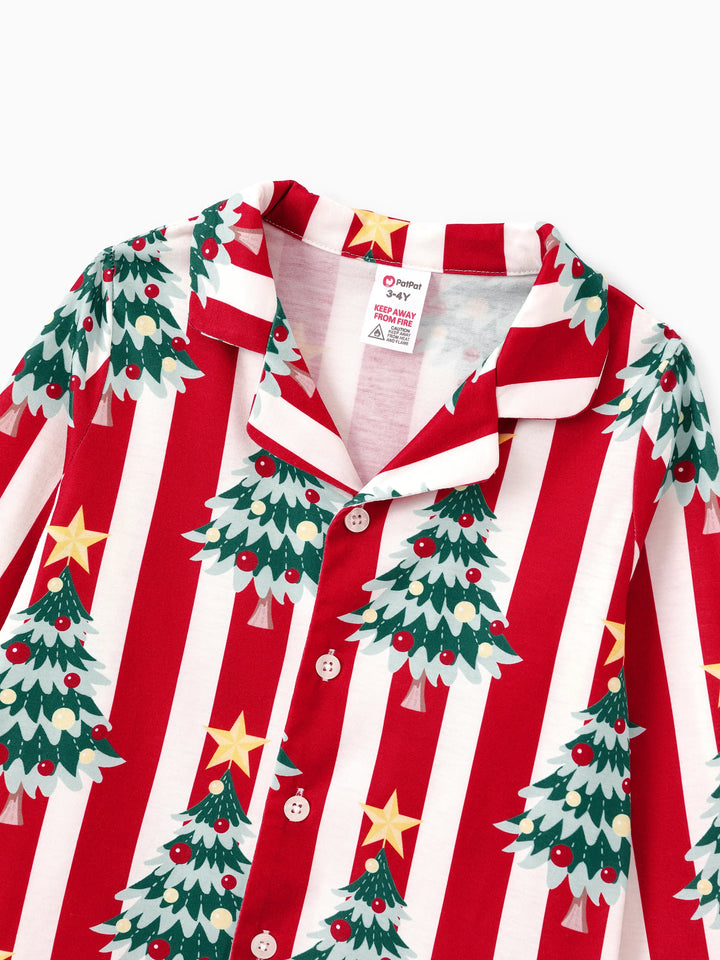 Conjuntos de Pijamas de Manga Longa em Estampa de Árvores com Riscas para a Família, com Meias de Natal - Vermelho