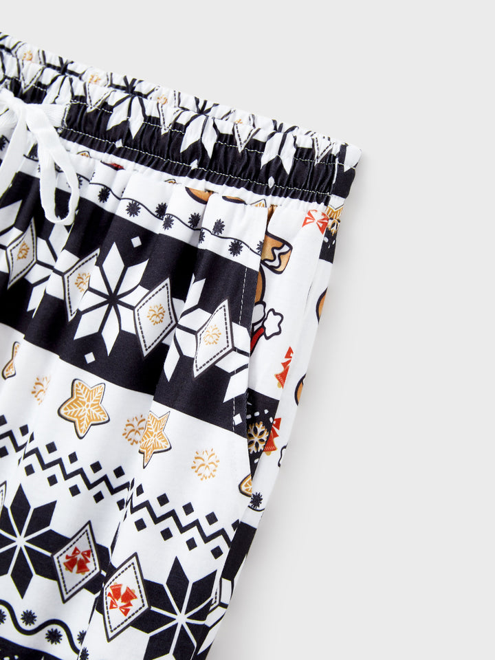 Conjunto de Piajamas de Natal para a Família com Mangas Raglan, Estilo Homem de Gengibre, Cintura com Cordão e Bolsos, Acompanhado de Meias de Natal, em vermelho/preto.