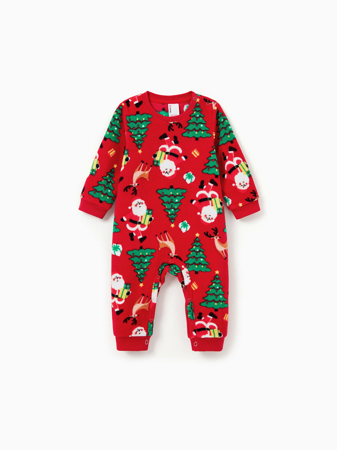 Conjunto de Pijamas de Natal para Toda a Família com Impressão de Pai Natal e Árvore de Natal, PJs de Fleecy Vermelhos com Meias de Natal Incluídas.