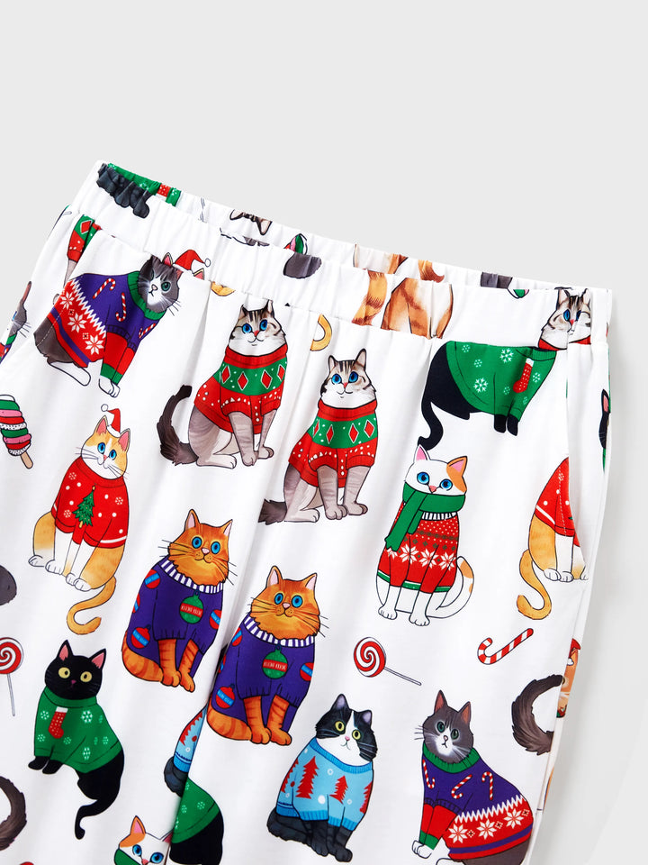 Conjunto de Pijamas de Natal para a Família com Estampa de Gato de Natal e Meias de Natal Multicoloridas