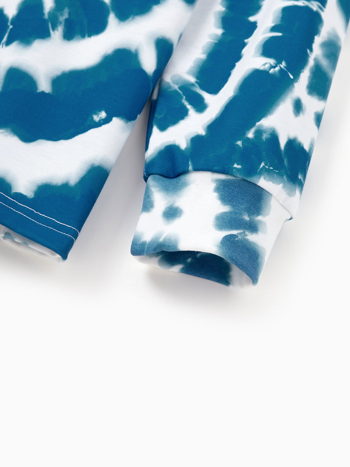 Conjunto de Pajamas de Natal em Família com Estampa de Boneco de Neve em Tie-dye Azul com Meias de Natal Azul Escuro