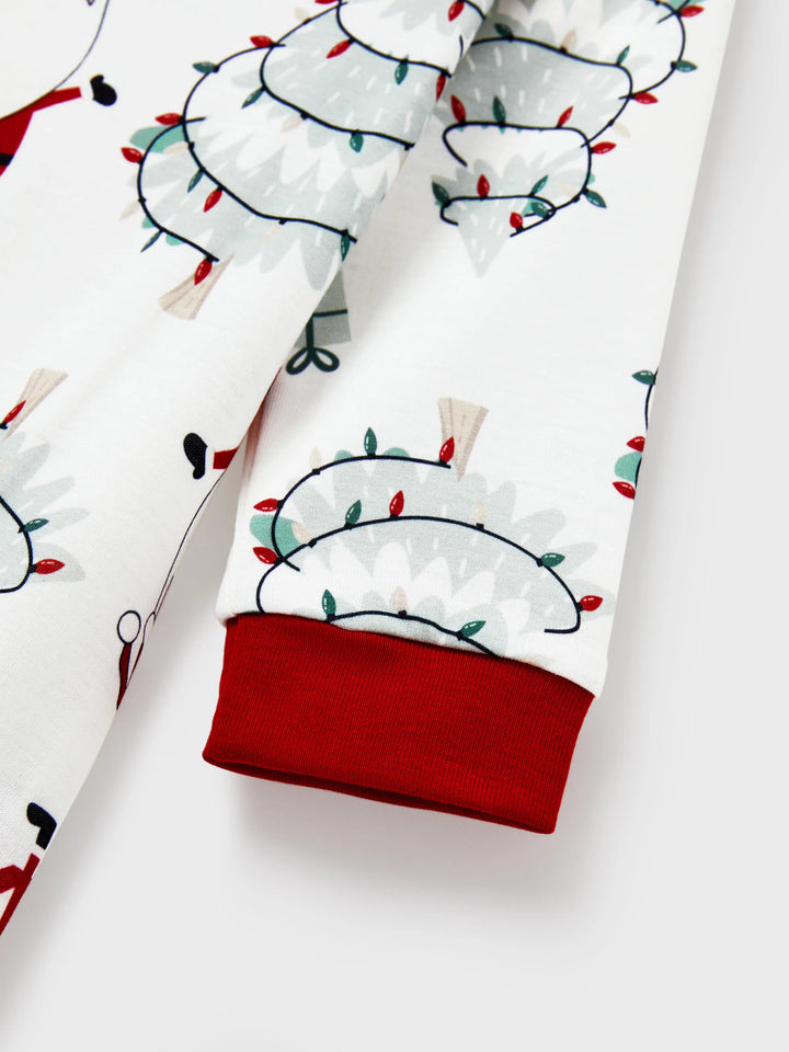 Conjunto de Pijamas de Natal em Família com Estampagem de Gnomos - Pijamas Brancos com Meias de Natal Brancas