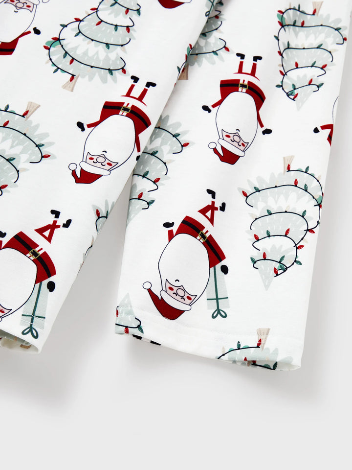 Conjunto de Pijamas de Natal em Família com Estampagem de Gnomos - Pijamas Brancos com Meias de Natal Brancas