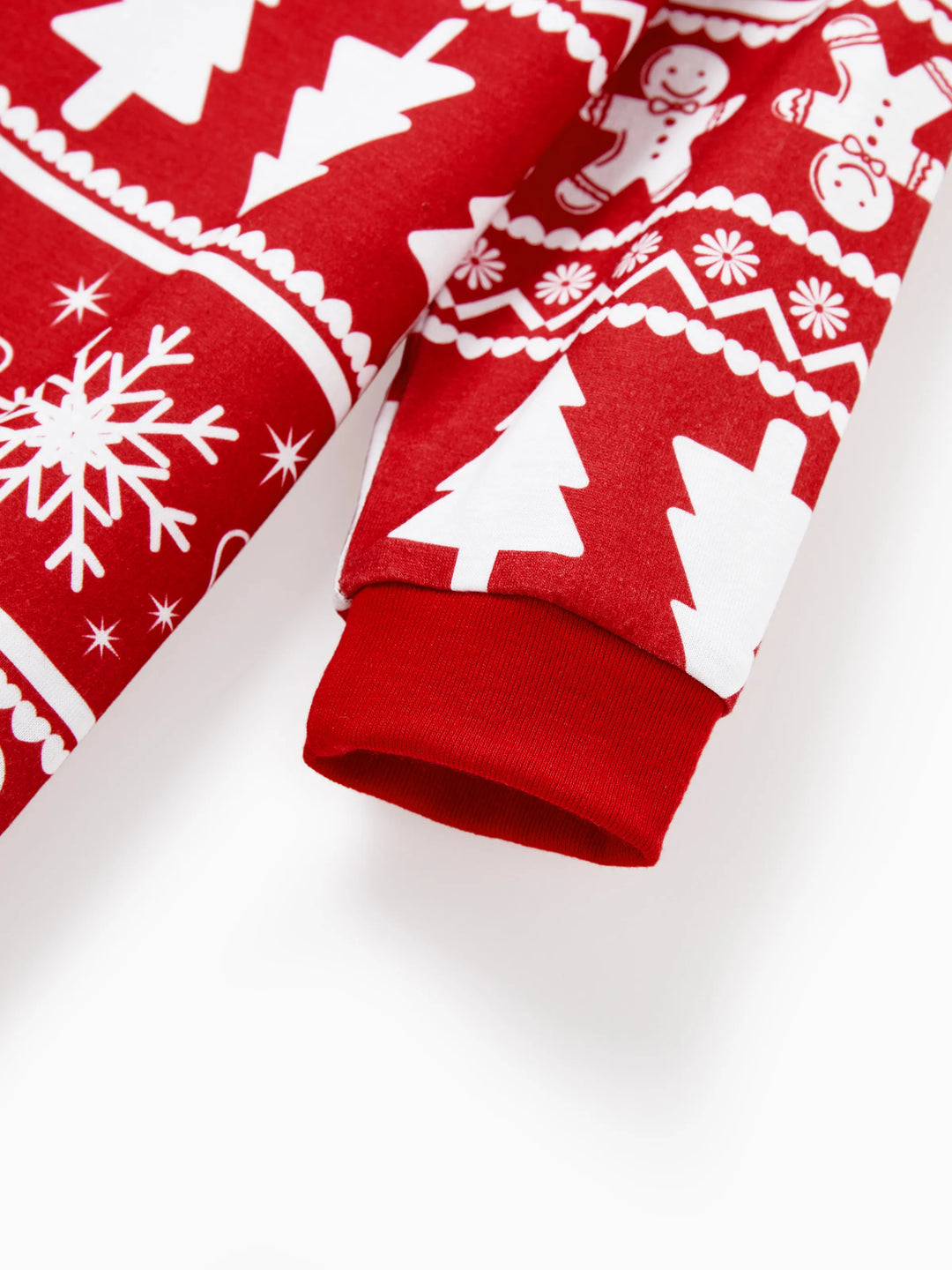 Conjunto de Pijamas em Família Coordenados para o Natal com Estampado de Homem de Gengibre e Árvore de Natal, Pijamas Vermelhos com Meias de Natal Vermelhas