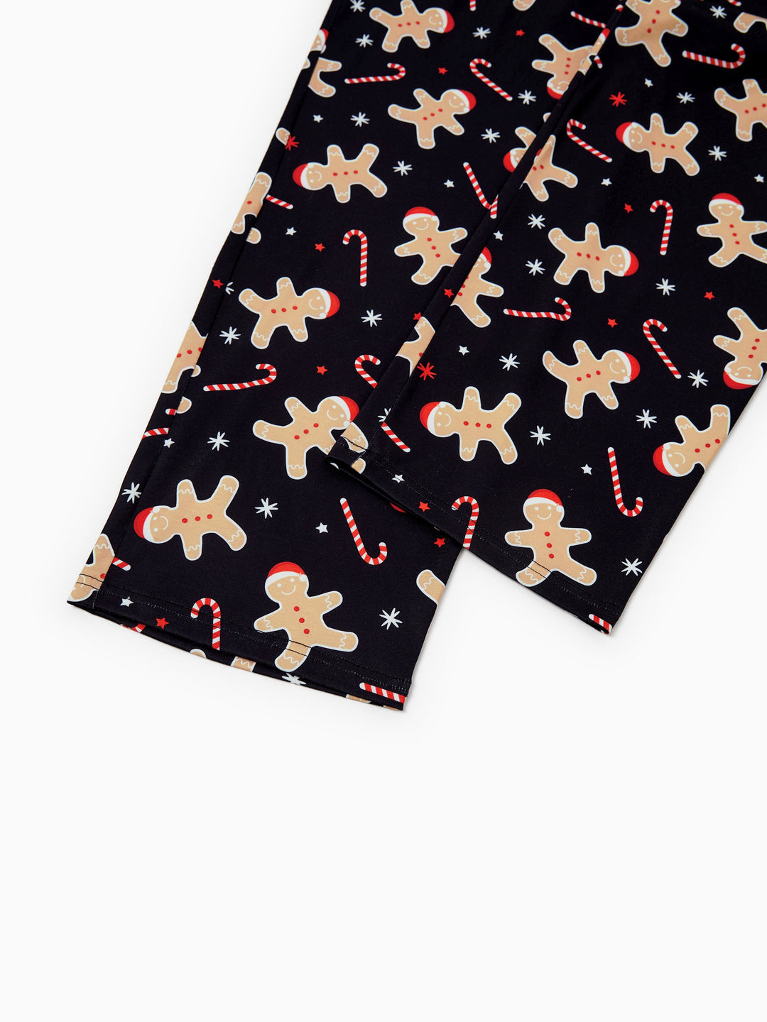 Conjunto de Pijamas de Natal Correspondentes para Família com Estampado de Bolachas de Gengibre - Pijamas Pretos com Meias de Natal Pretas