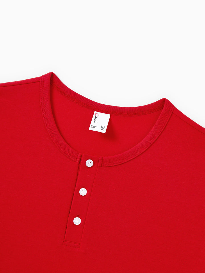 Conjunto de Pijamas em Família Coordenados para o Natal com Estampado de Homem de Gengibre e Árvore de Natal, Pijamas Vermelhos com Meias de Natal Vermelhas