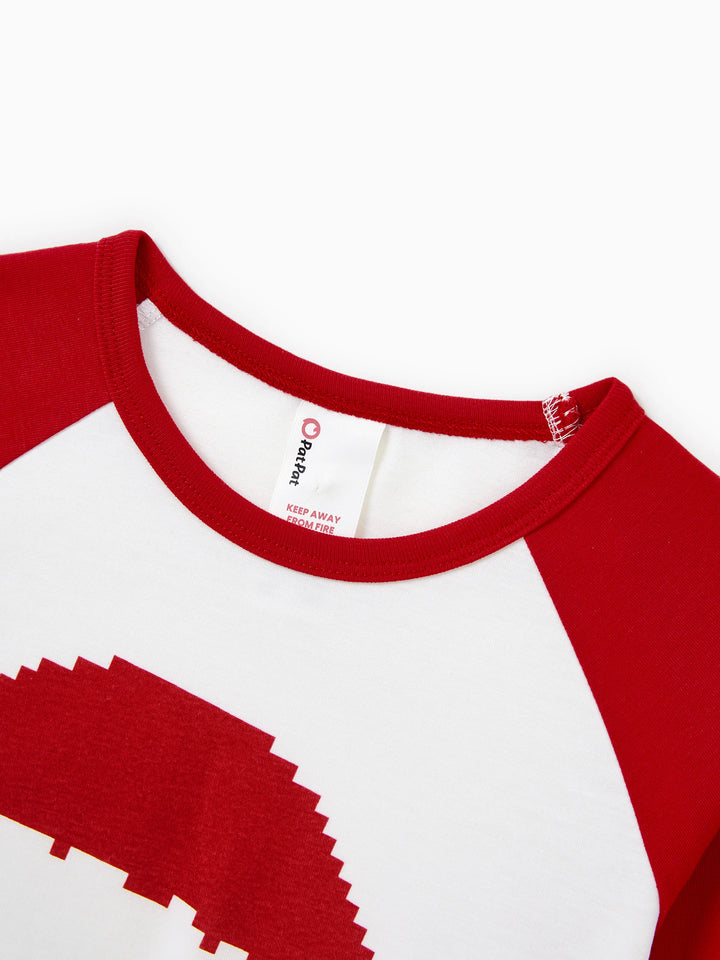 Conjunto de Pijamas em Família Correspondentes para o Natal Estampado com Ginginhas, PJs de Manga Longa com Meias de Natal em Vermelho