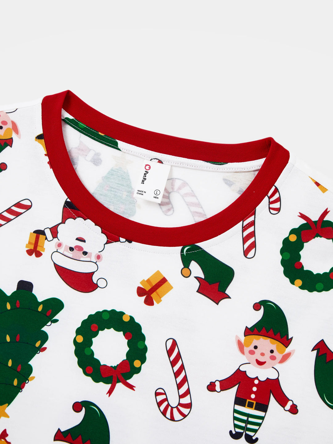 Conjunto de Pijamas Coordenação de Natal para toda a Família Estampado com Pai Natal e Árvore de Natal, Pijamas de Manga Longa com Meias de Natal Brancas