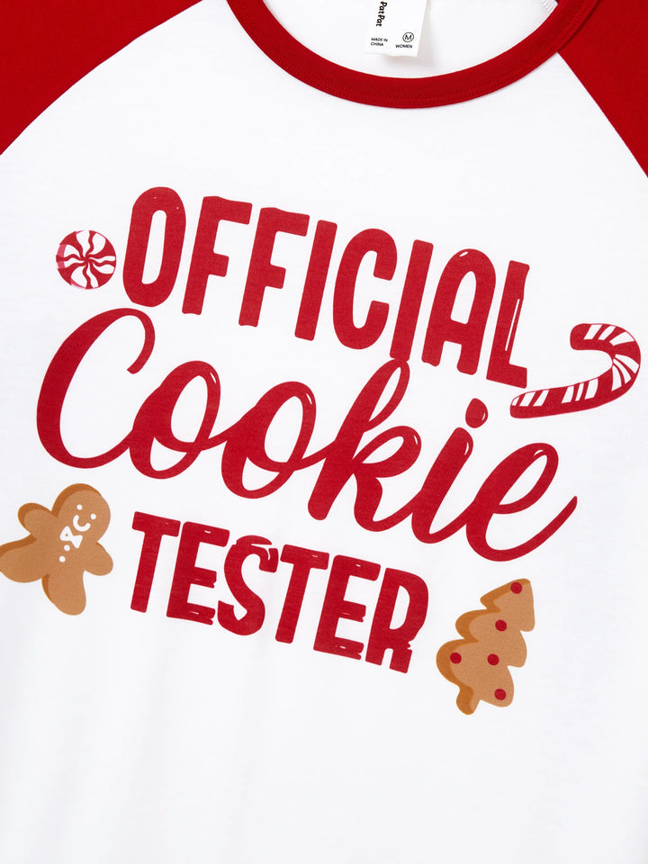 Conjunto de Pijamas de Natal em Família com Estampado de Gengibre e Bastão de Dóceis, incluindo Meias de Natal Vermelhas.