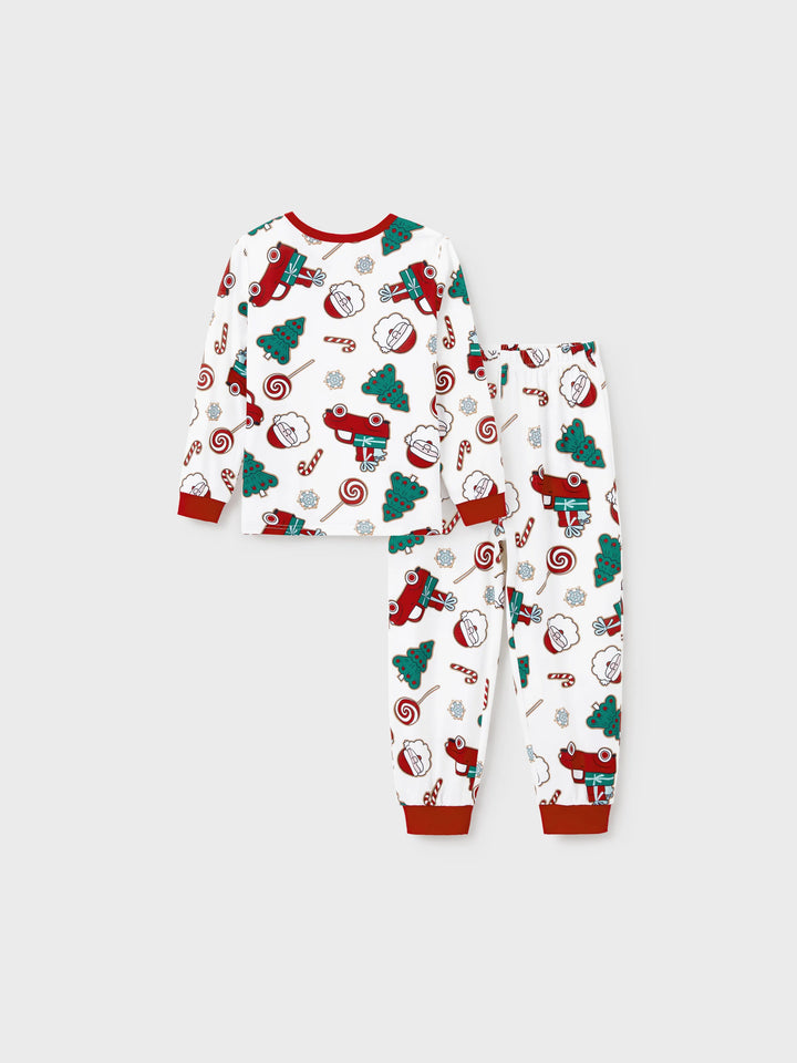 Conjunto de Pijamas em Família para o Natal com Impressão de Pai Natal e Árvore de Natal - PJs Brancos com Meias de Natal Brancas
