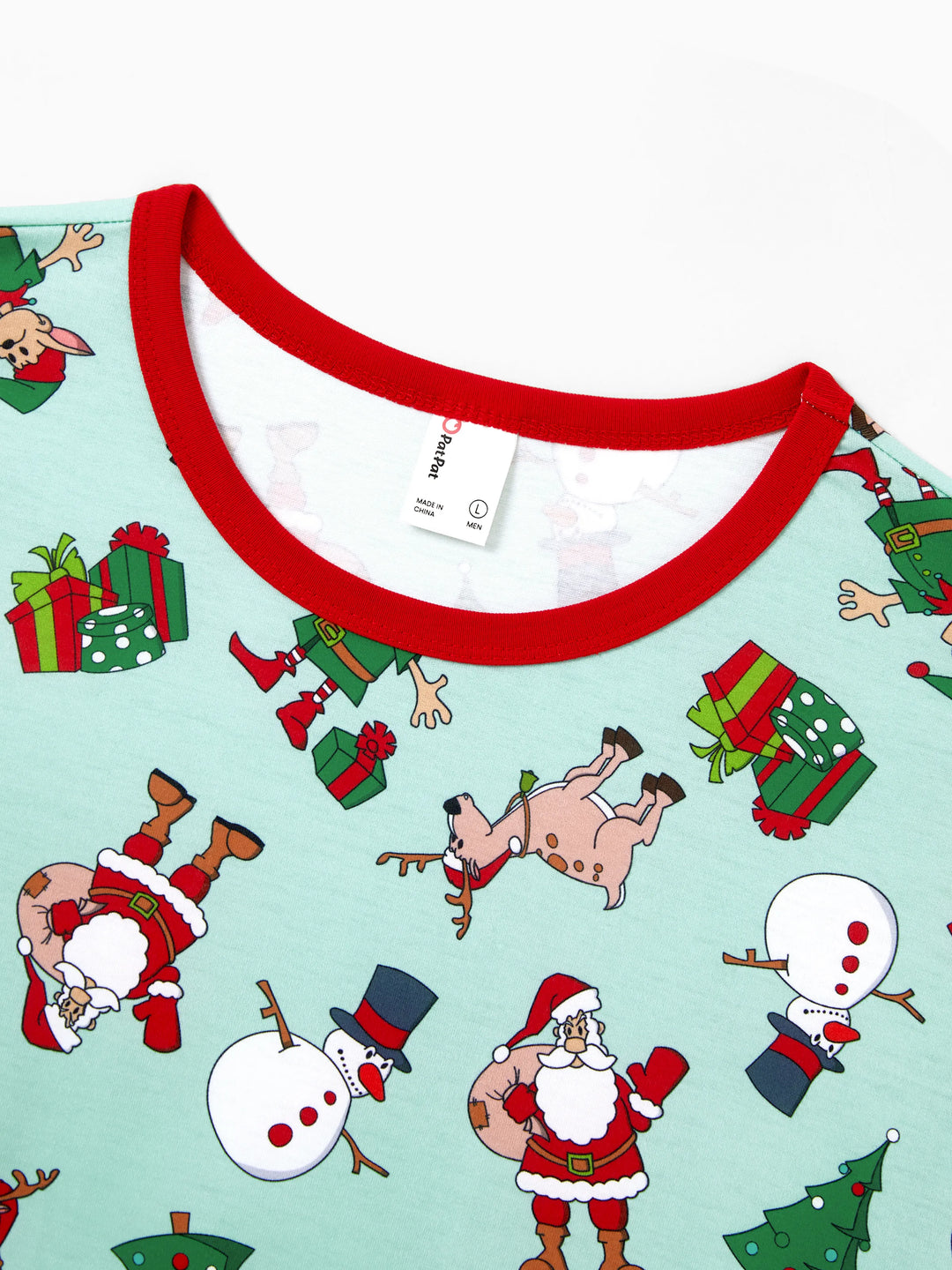 Conjunto de Pijamas de Natal Coordinate para Família com Estampa de Renas e Meias de Natal Verde Claro