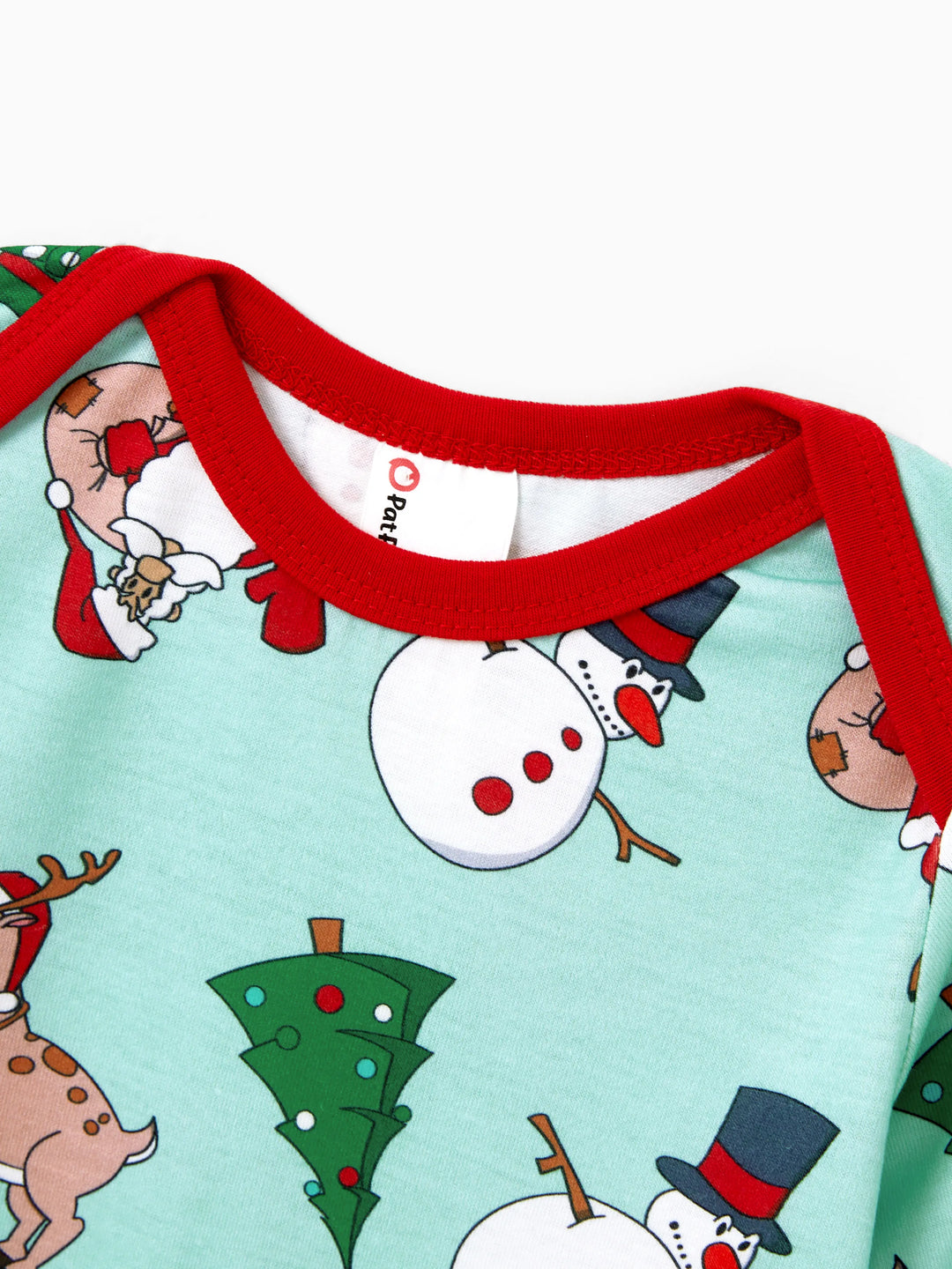 Conjunto de Pijamas de Natal Coordinate para Família com Estampa de Renas e Meias de Natal Verde Claro