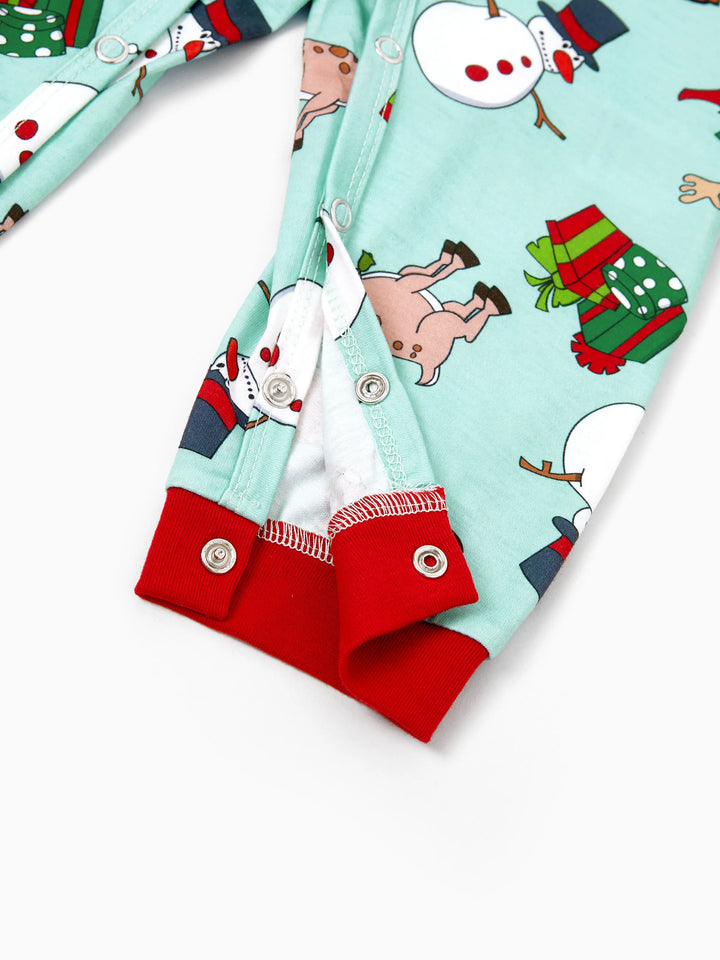 Conjunto de Pijamas de Natal Coordinate para Família com Estampa de Renas e Meias de Natal Verde Claro