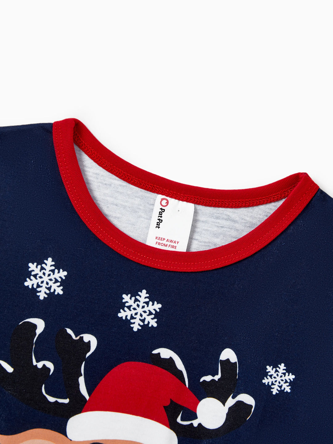 Conjunto de Pijamas para toda a Família a Condizer com Estampa de Renas e Flocos de Neve Azul Escuro