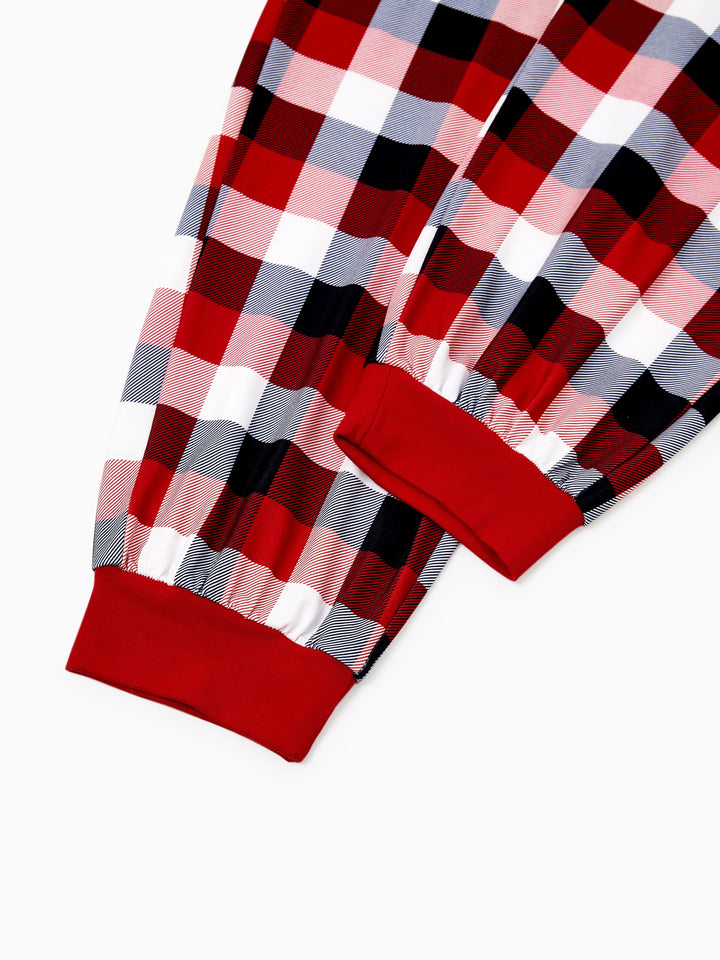 Conjunto de Pijamas em Conjunto para a Família com Estampa de Renas que Brilha no Escuro e Meias de Natal Vermelhas