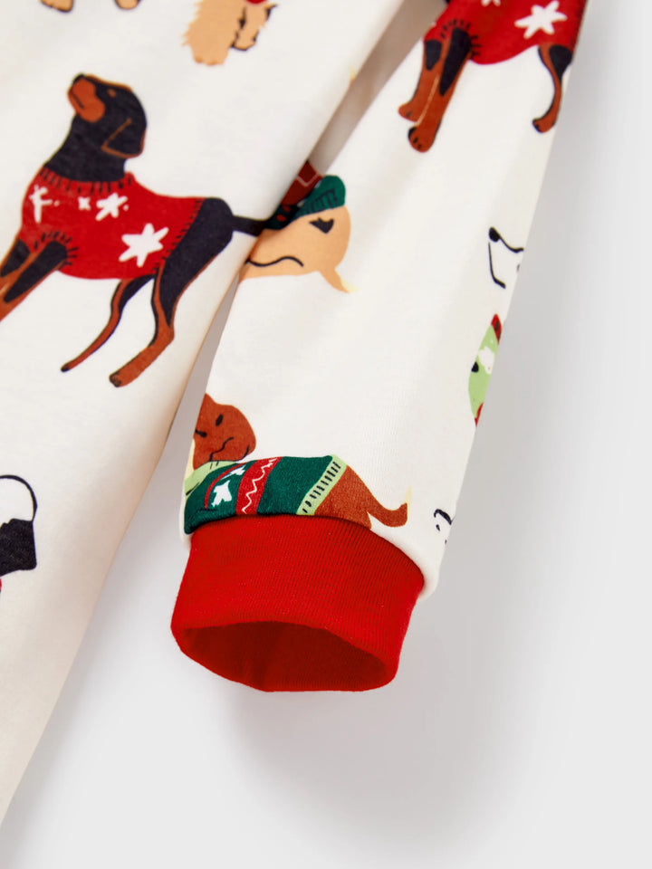 Conjunto de Pijamas Coincidentes para a Família no Natal com Vários Design de Cães e Meias de Natal em Cor Apricot