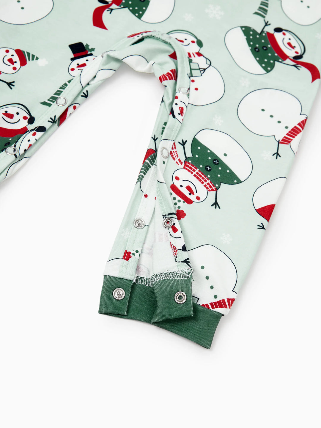 Conjunto de Pijamas de Natal em Família com Estampa de Boneco de Neve e Meias de Natal em Verde Menta