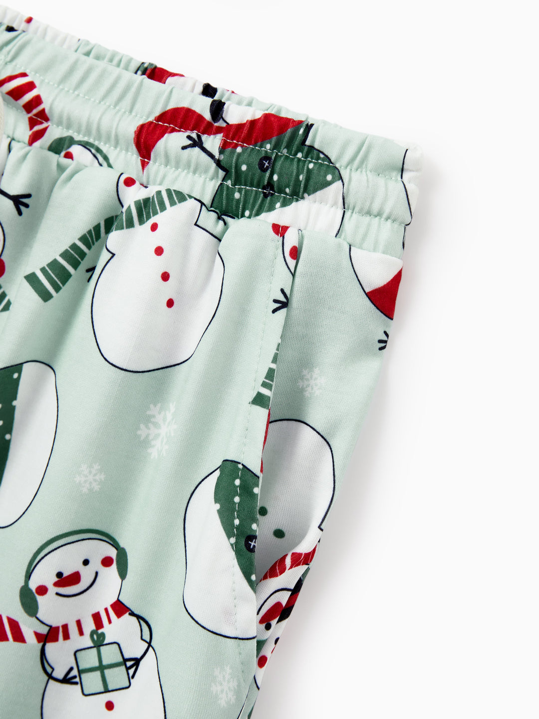 Conjunto de Pijamas de Natal em Família com Estampa de Boneco de Neve e Meias de Natal em Verde Menta