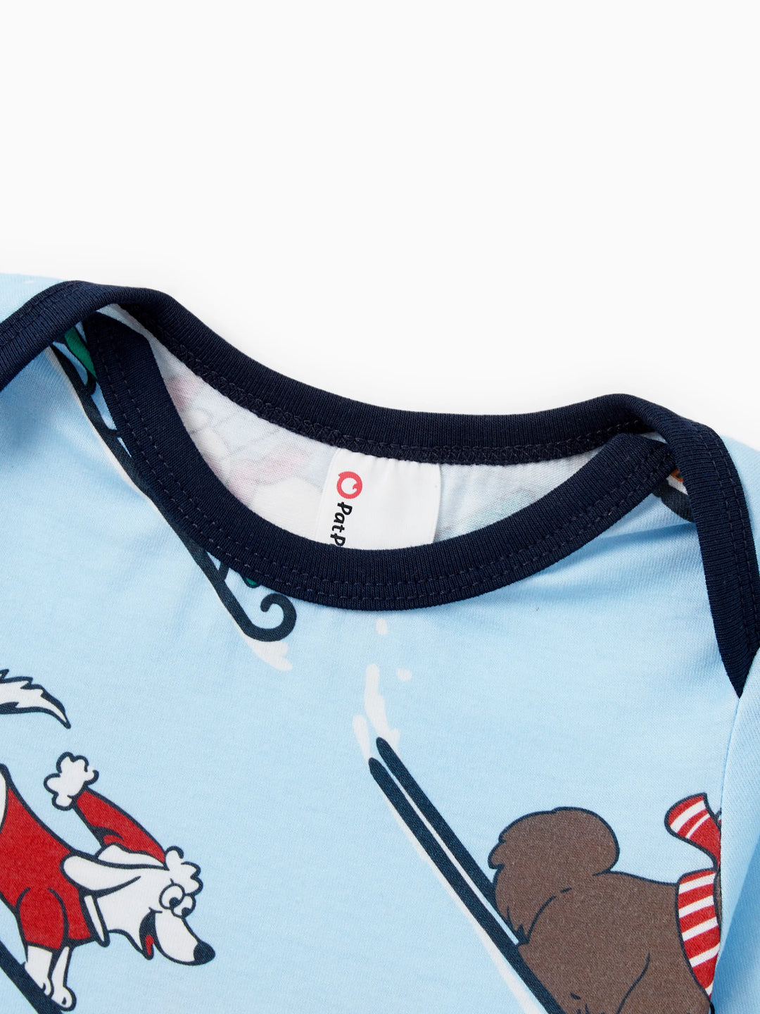 Conjunto de Pijamas de Natal para a Família com Estampa de Cães de trenó e Meias de Natal Azuis