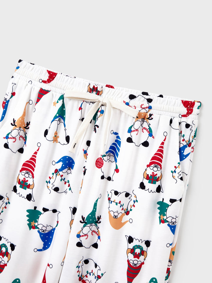 Conjunto de Pijamas de Natal em Família com Estampa de Gnomo Natalício e Meias de Natal Vermelhas