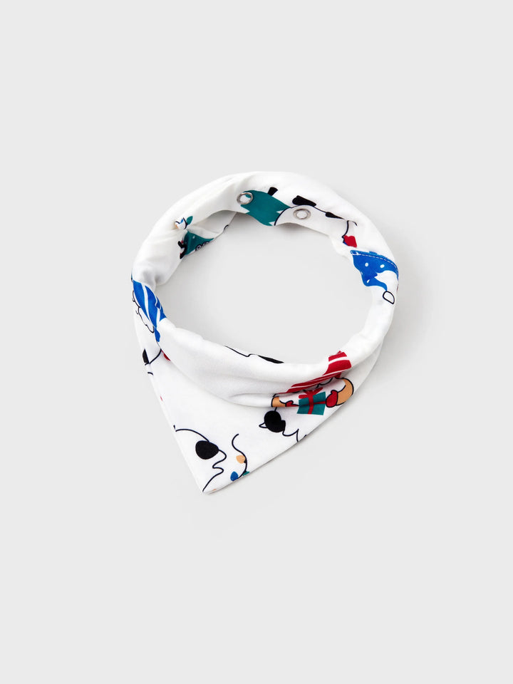 Conjunto de Pijamas de Natal em Família com Estampa de Gnomo Natalício e Meias de Natal Vermelhas