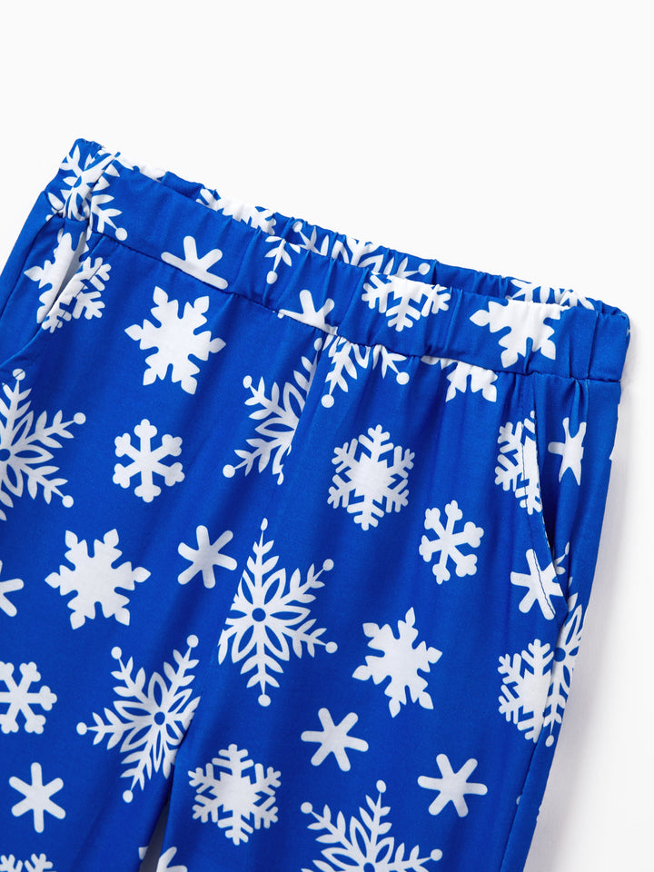 Conjunto de Pijamas em Família para o Natal com Estampa de Flocos de Neve - Pijamas Azuis com Meias de Natal Azuis