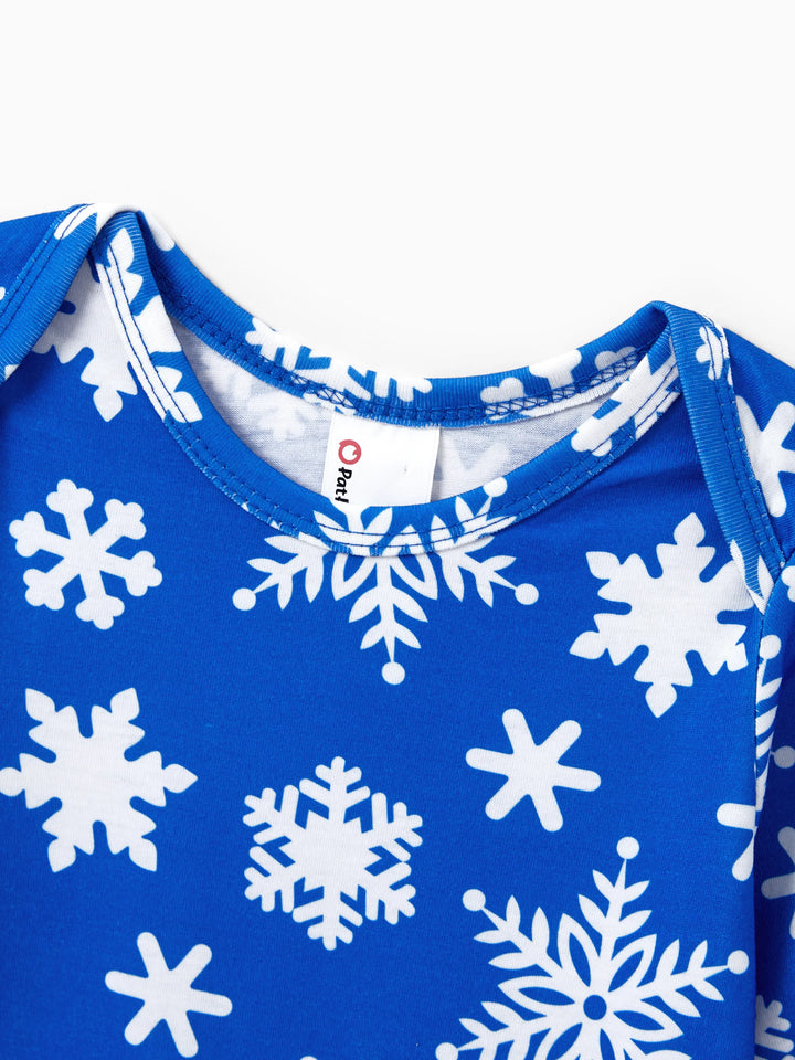 Conjunto de Pijamas em Família para o Natal com Estampa de Flocos de Neve - Pijamas Azuis com Meias de Natal Azuis